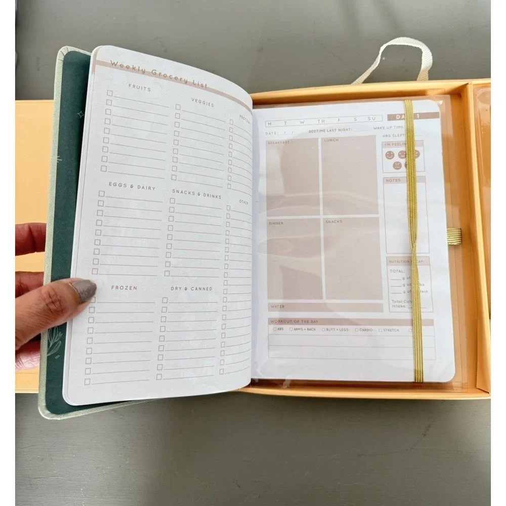 Blogilates 12‎ Week Fit Journal Hard Cover Elastic Closure Preprinted Pages NEW - Picture 9 of 9
